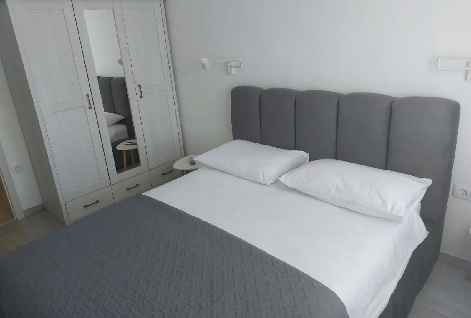 Apartments Piero Zadar