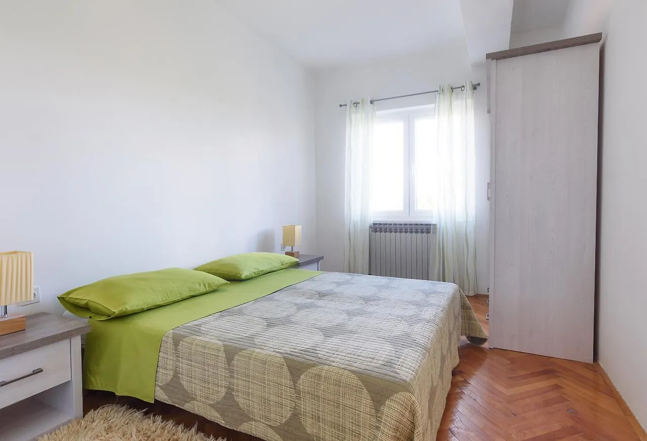 Apartments Piero Zadar