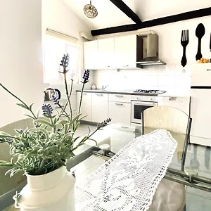 Luna Maris Apartment